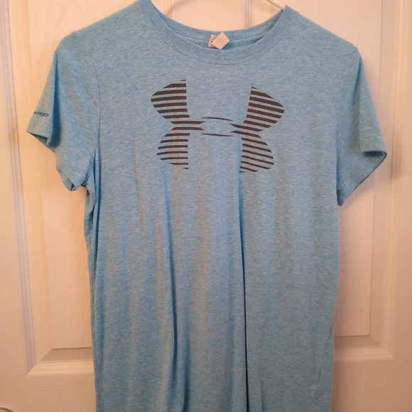 Women's Under Armour Shirt - Picture 1 of 3